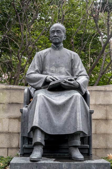 100句经典名人名言小学,名人名言经典100句文案