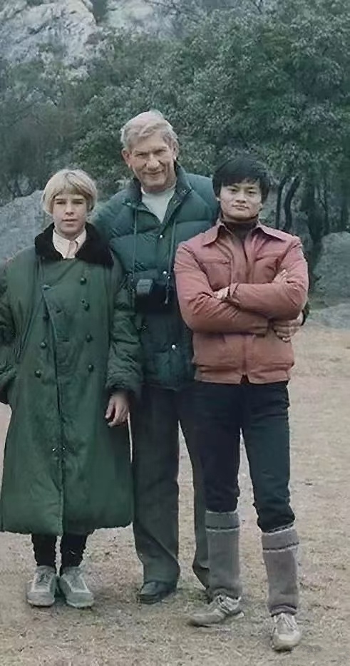 马云到墨尔本见老友,马云到访澳大利亚纽卡斯尔大学