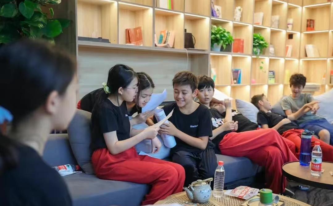 刘烨儿子诺一特别像新疆娃娃,刘烨儿子诺一长大前后对比