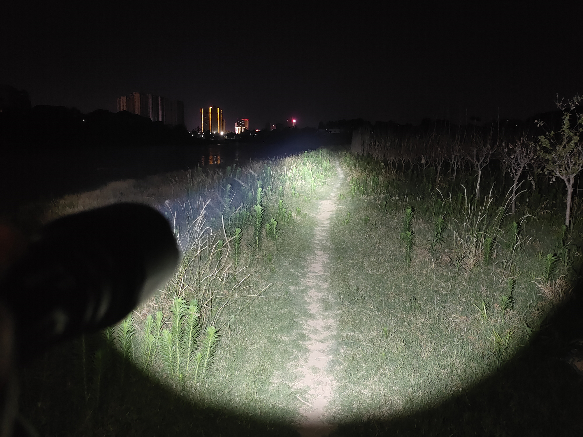 菲尼克斯fenixtk11tac手电速评,菲尼克斯tk75-2018手电评测