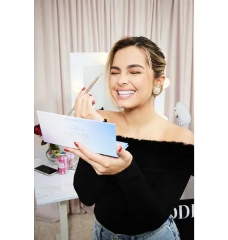 明星卖化妆品成本几块钱,明星卖的化妆品为什么那么便宜