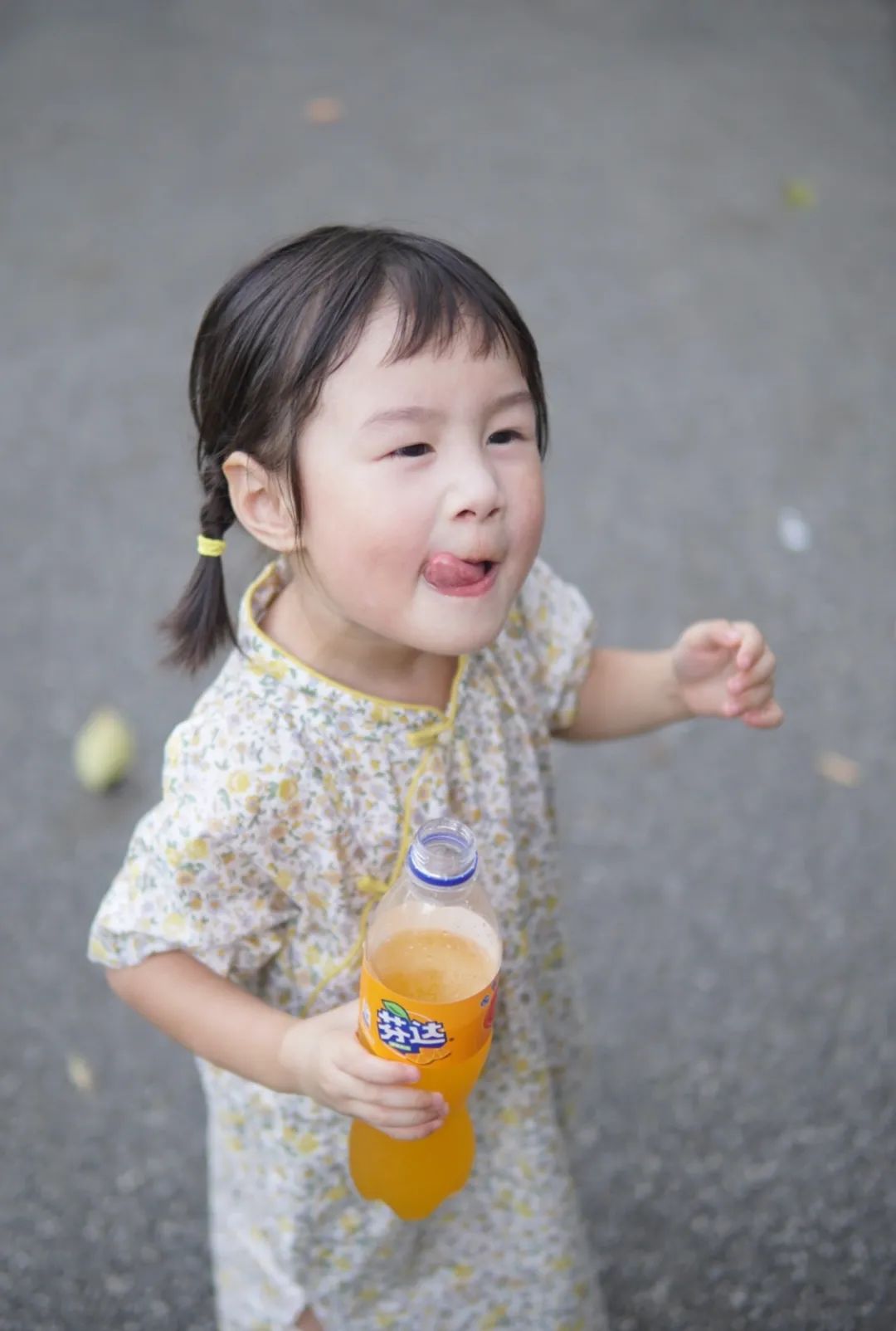 7月份人来人往街道,7月北京人山人海