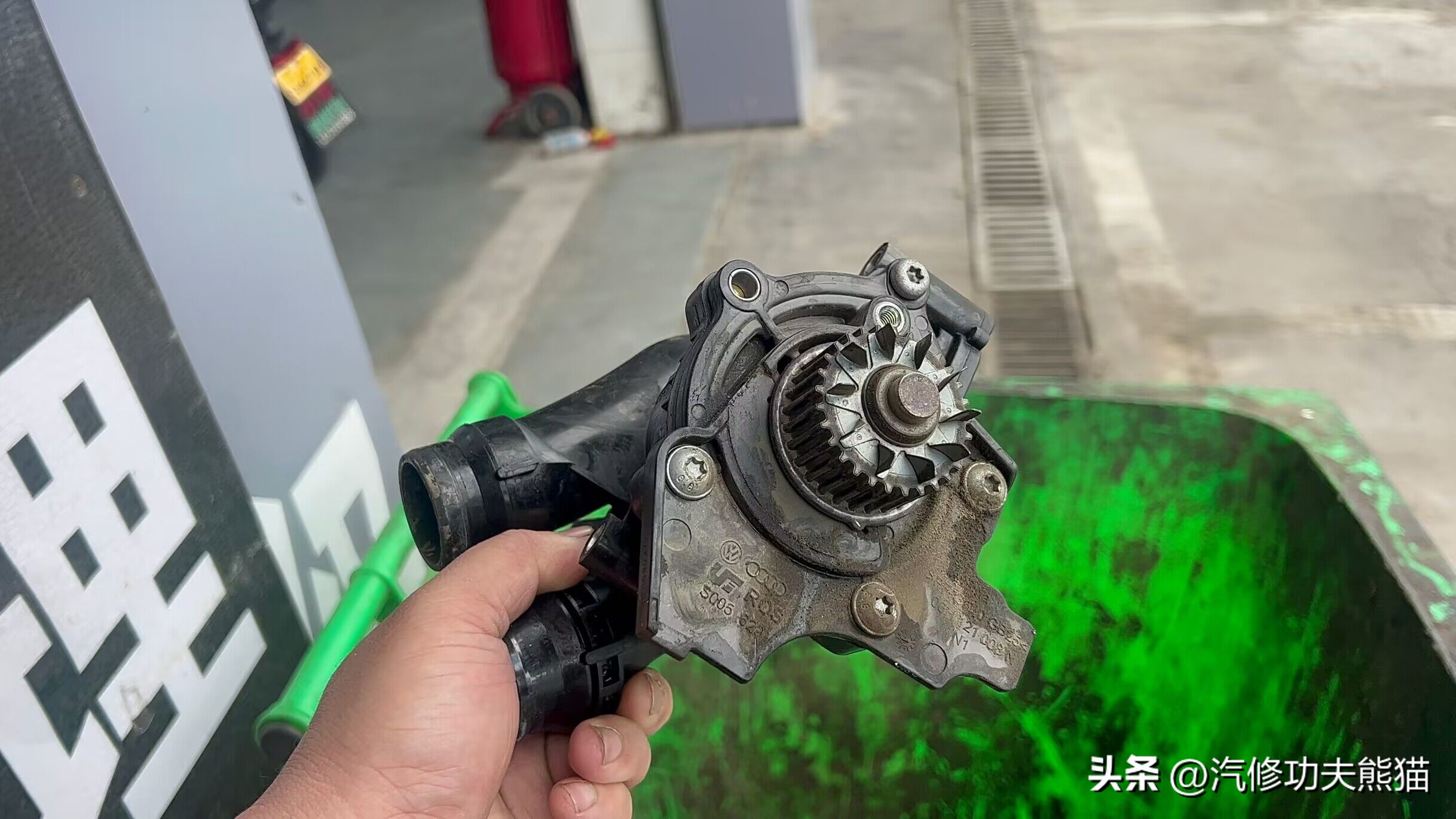 2017款大众迈腾10万公里烧机油,十年的迈腾怎么样后期维修费用