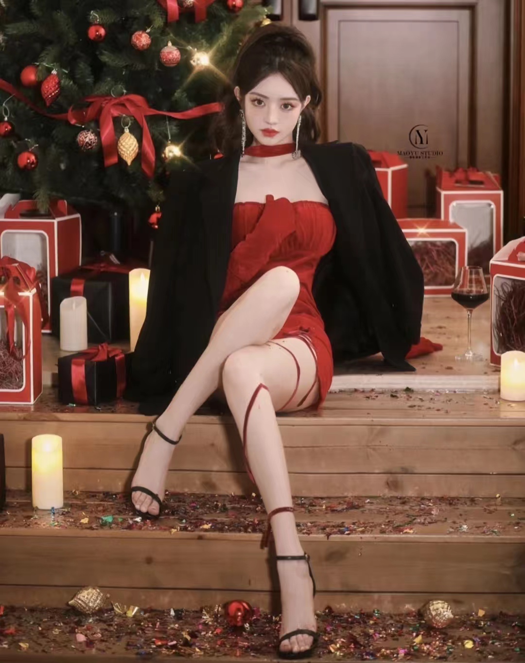 黑色搭配什么颜色很高级,黑色搭配什么颜色会显得比较高级