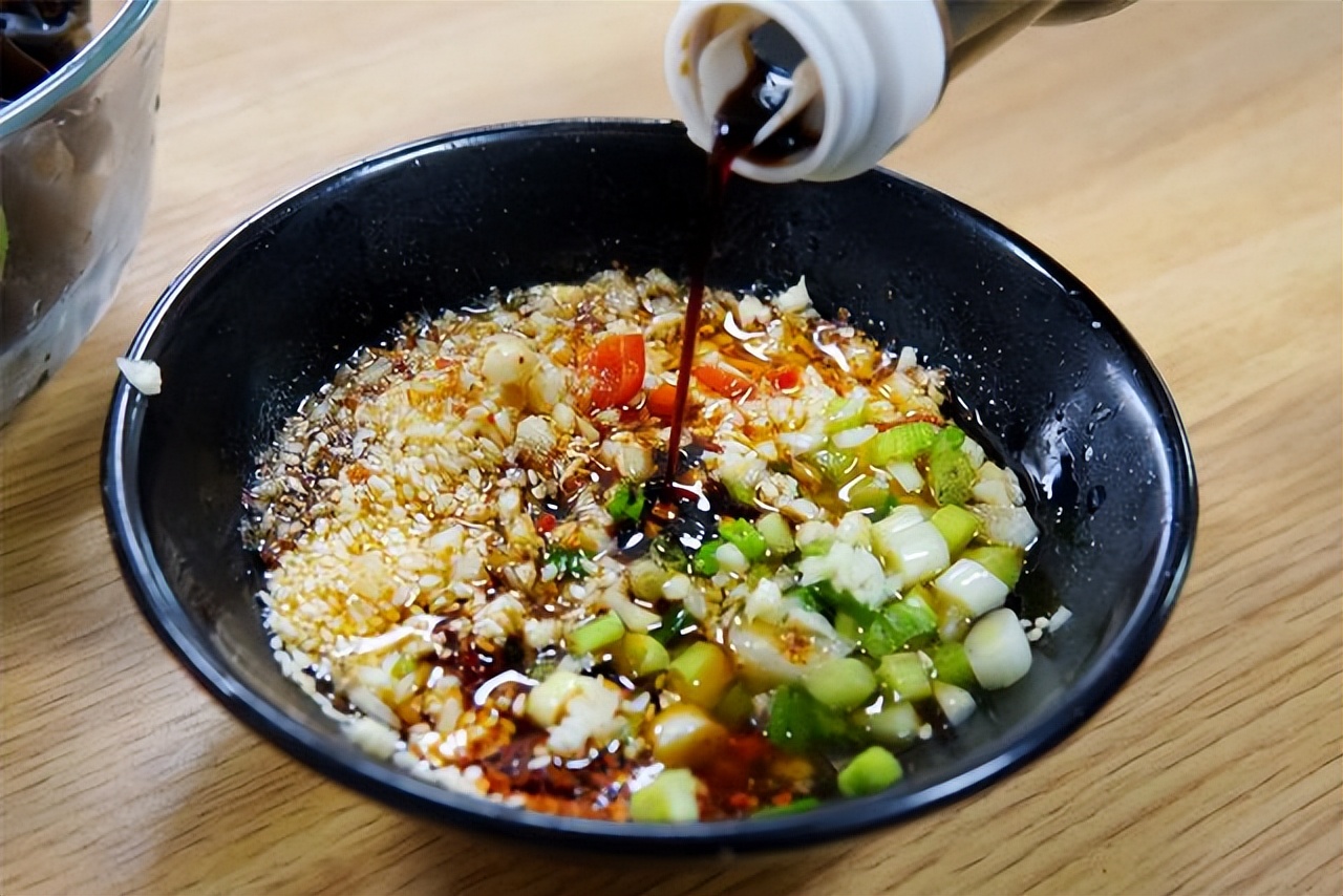 街边拌的凉菜方法,街边摆的凉菜怎么拌好吃