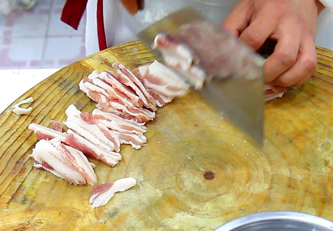 秋吃白冬吃黑春吃什么,秋季滋阴养肺吃什么