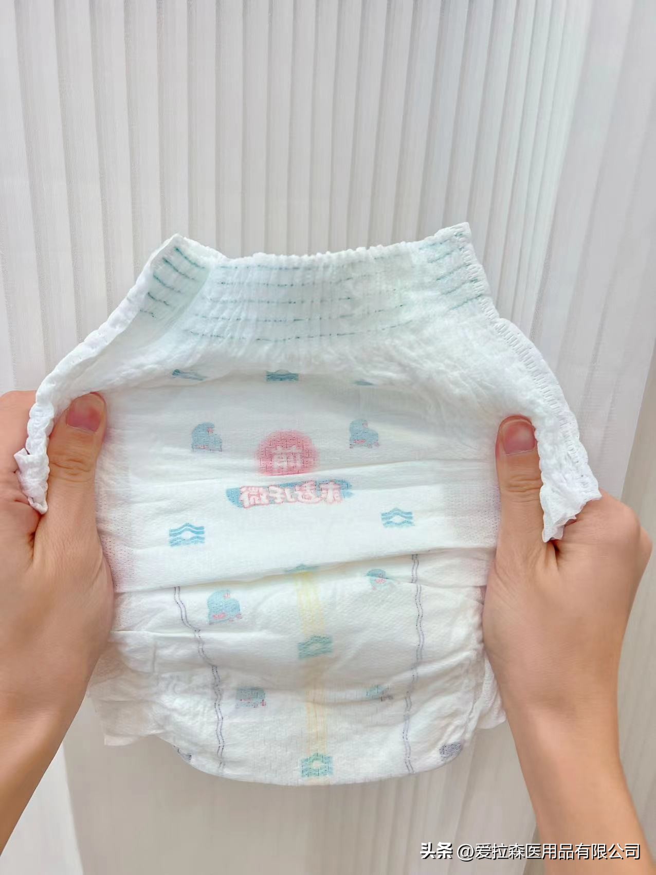 腰部有勒痕的地方总是起一大片包,腰部有勒痕是怎么回事