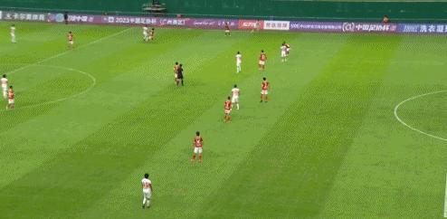 上海海港球员吕文君,吕文君李圣龙比赛视频