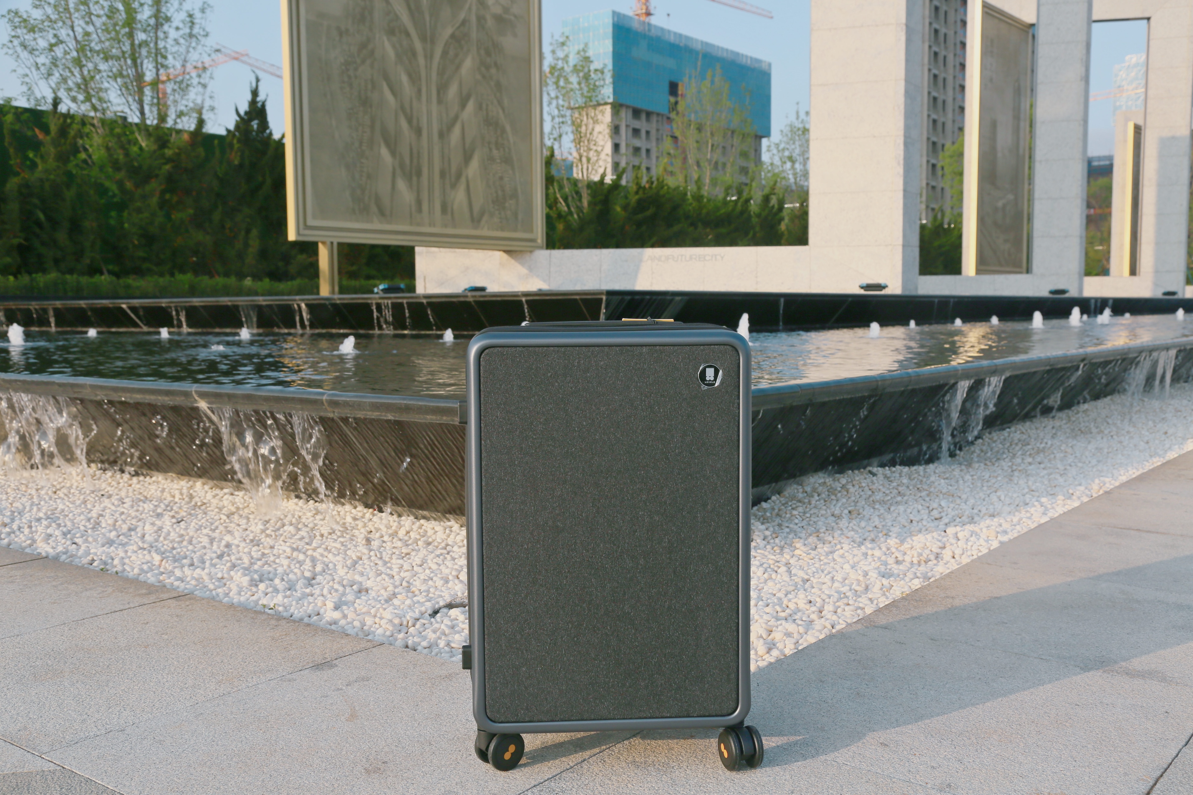 地平线8号行李箱和小米90分旅行箱,行李箱高颜值容量大地平线8号