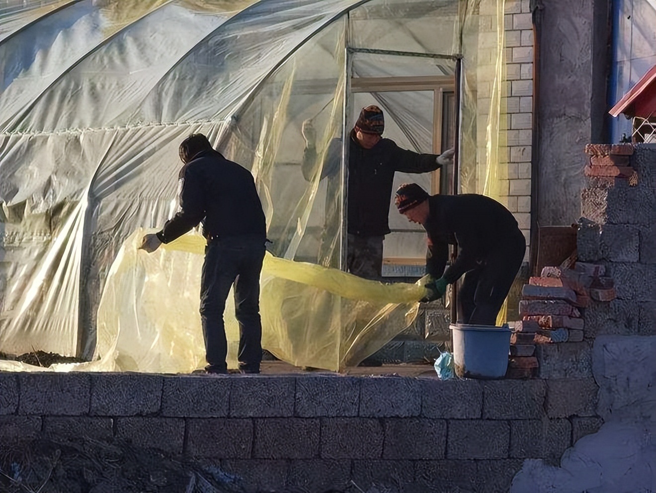 不用电不用火把水加热到40度,不用电给屋子取暖