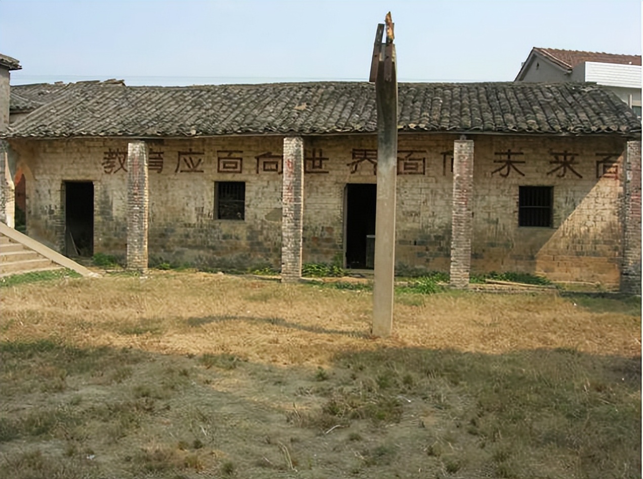 上海老太卖93套房,上海老人卖掉房产