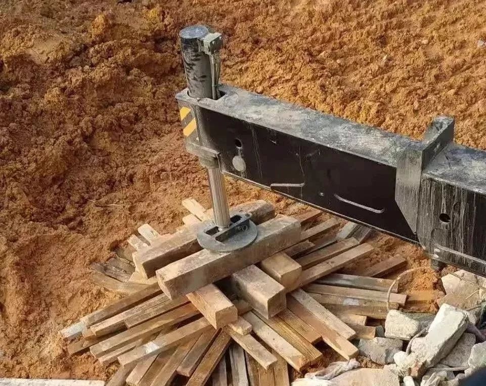 违章指挥造成重大事故怎么判刑,违章指挥造成1人死亡负什么责任