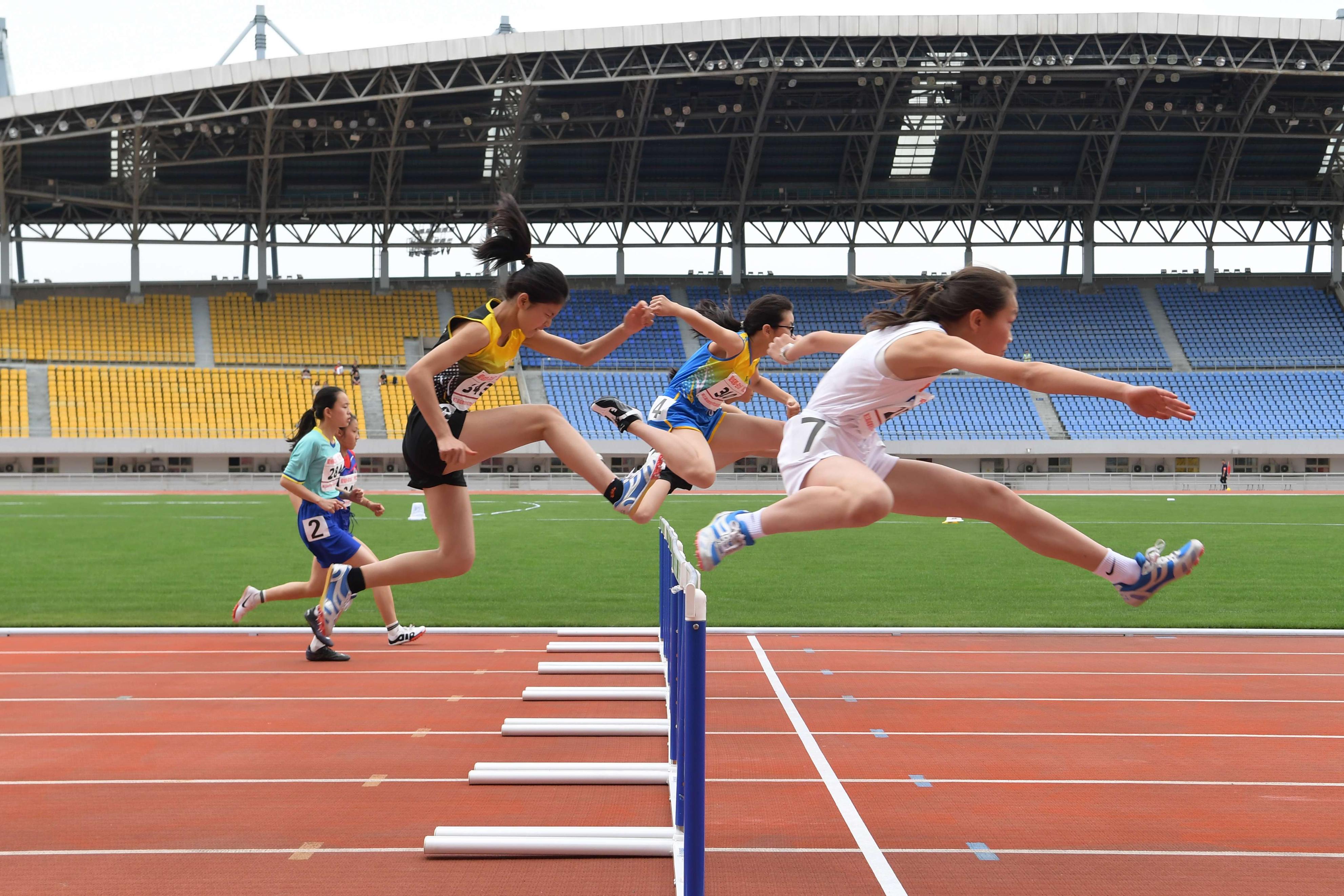 成都市青少年运动会田径比赛初中,成都市青少年田径运动会小学组