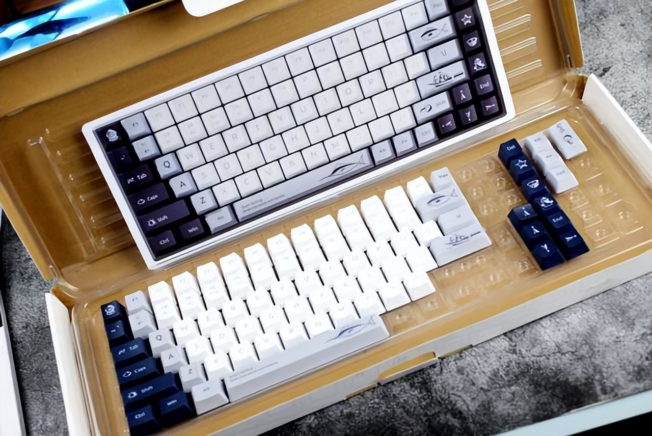 机械键盘ttc轴和樱桃轴有什么区别,机械键盘各种轴的区别和选择