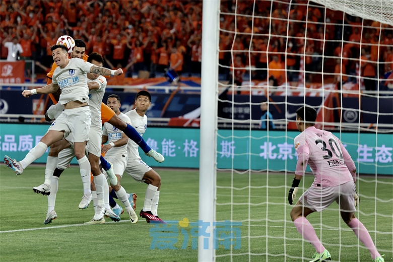 黄政宇费莱尼,山东鲁能三连胜视频