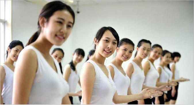 职场实用礼仪视频,职场餐桌礼仪