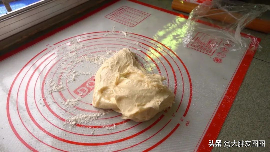 不拉丝的芝士披萨怎么做,简单又好吃的芝士披萨