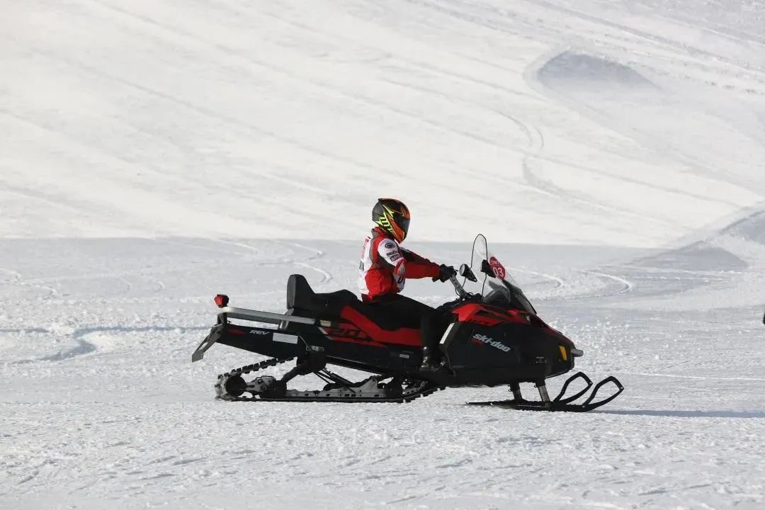 离乐山最近的滑雪场,乐山滑雪温泉