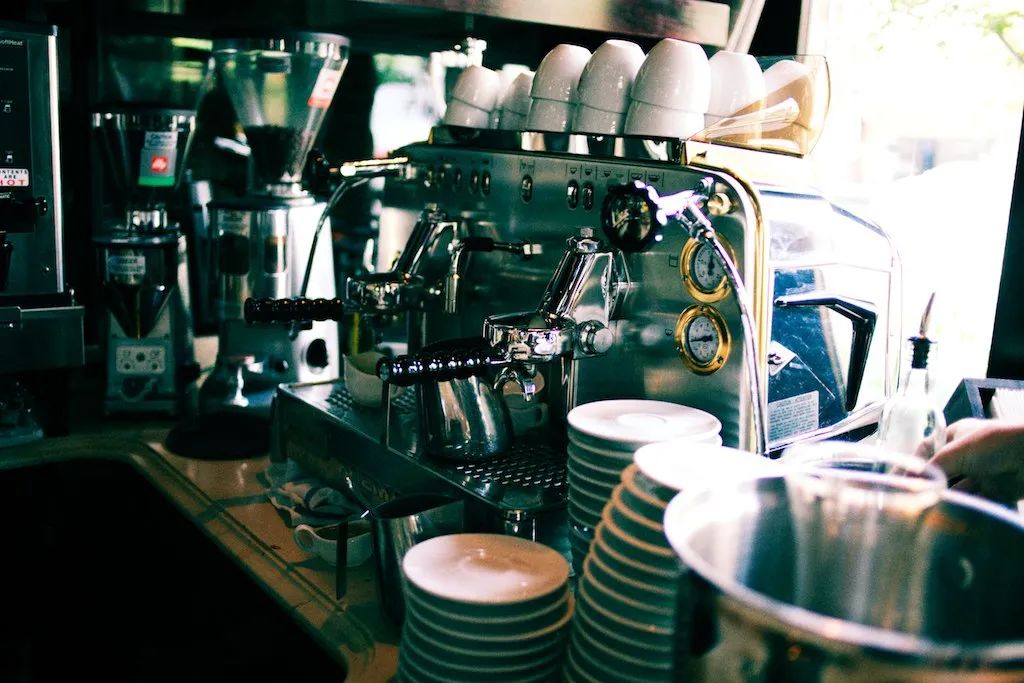 喝咖啡用摩卡壶好还是法压壶好,法压壶和摩卡壶哪个做的咖啡好喝