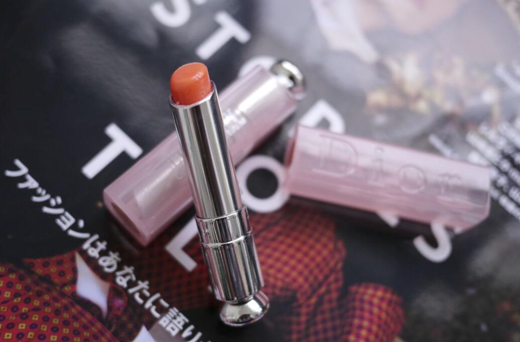 唇色浅dior变色唇膏推荐,随着嘴巴温度变色的口红