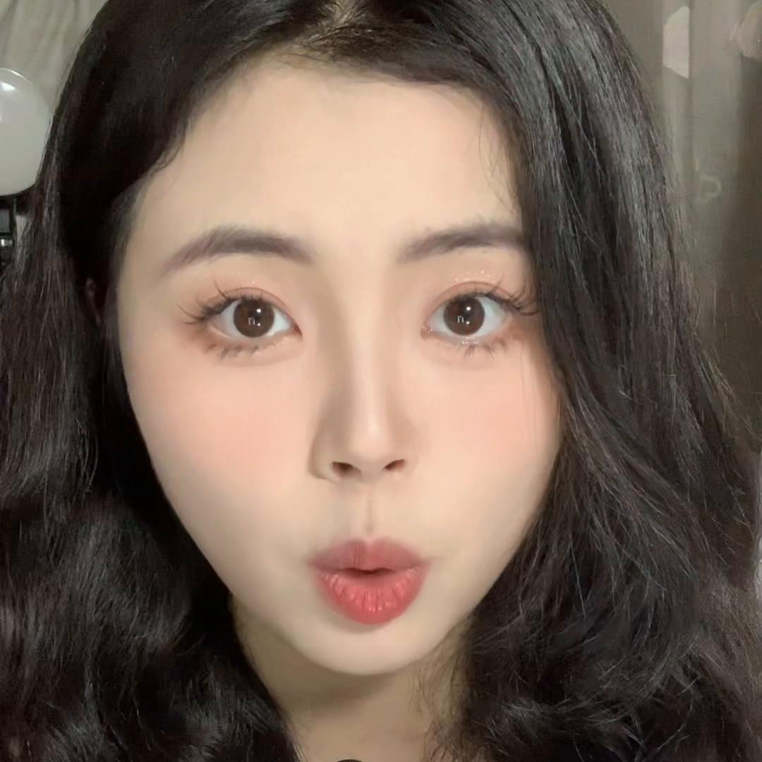 最新发现的夏天宝藏胸贴啊,暴汗也不会掉!很隐形!并且不...