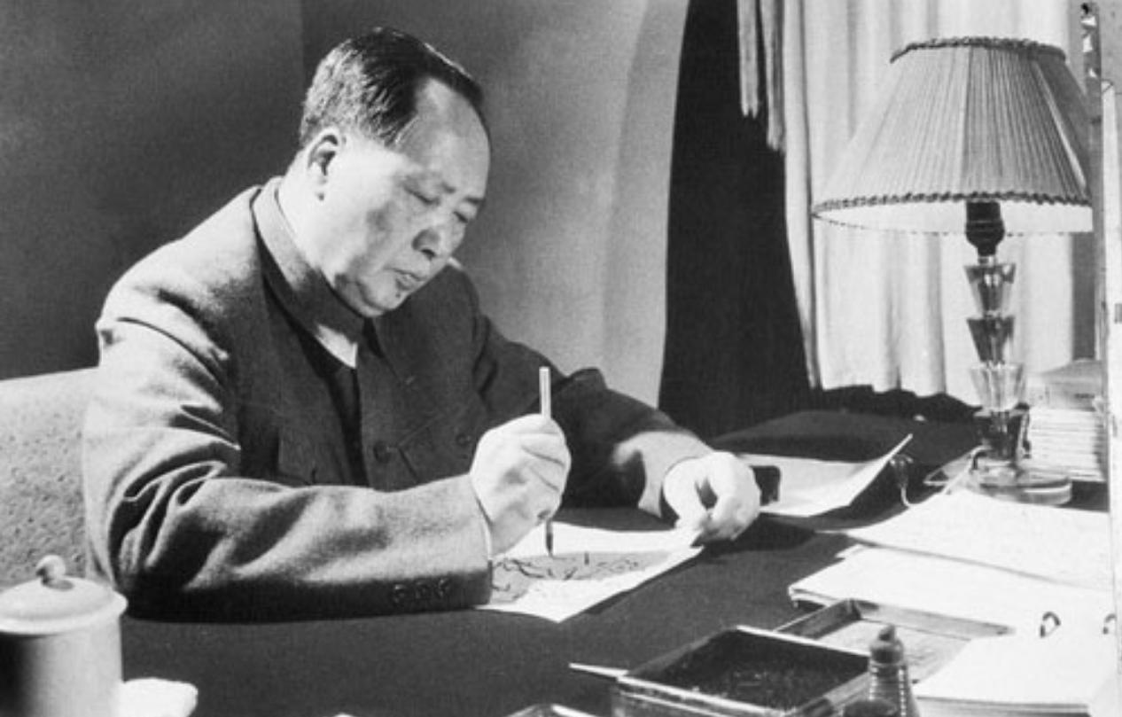 1954年，*先念李**向毛主席提了一个请求，毛主席：见面就给我出难题