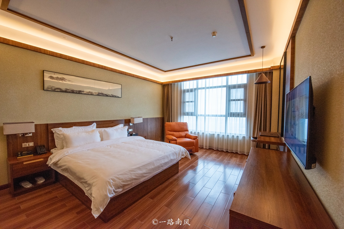 郑州伏羲山悬崖酒店,有创意的悬崖酒店