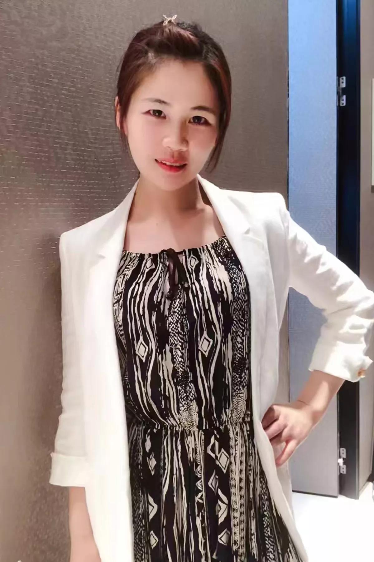 农村姑娘回收废品月入过万,江苏90后农村姑娘收废品