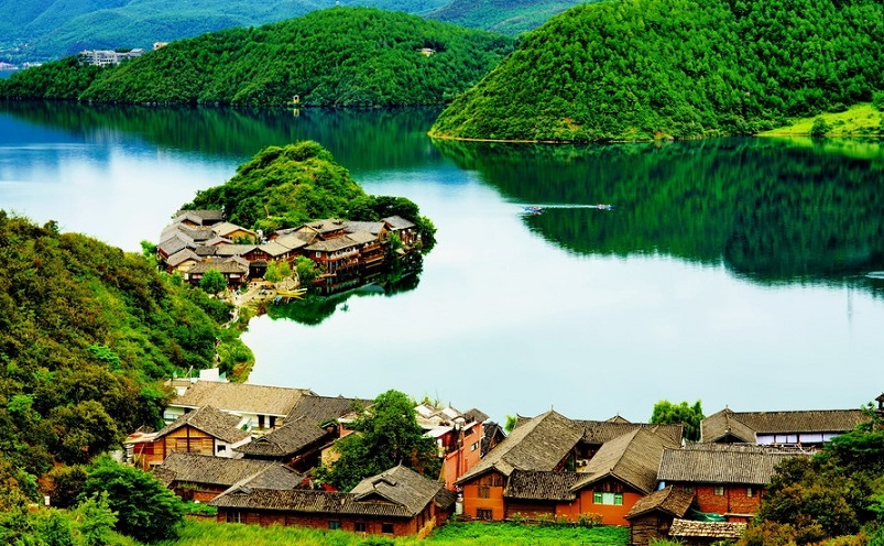云南建水旅游十大必去景点,云南丽江十大旅游景点
