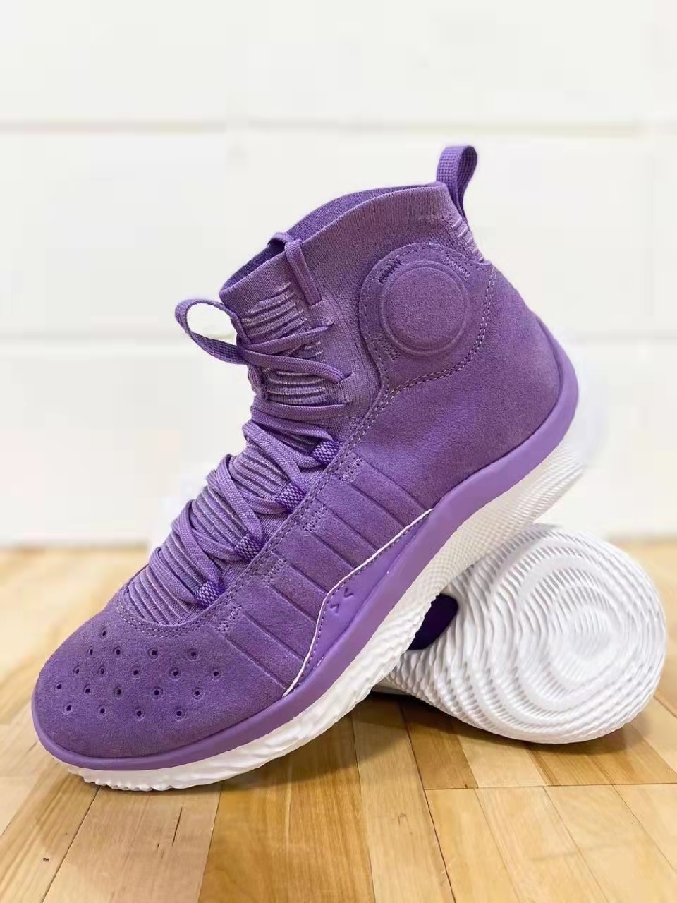 三球球鞋三代好还是二代好,三球二代球鞋测评