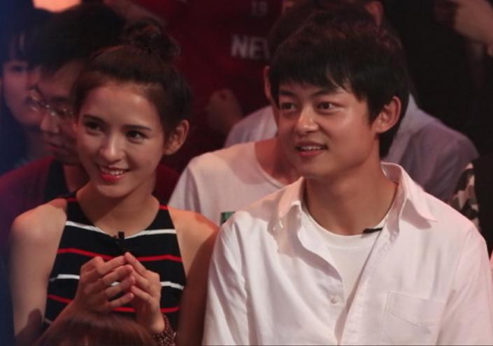 从小黑妞到“白灯泡”，吃美白药、猪蹄敷脸、全身涂粉…女星真难