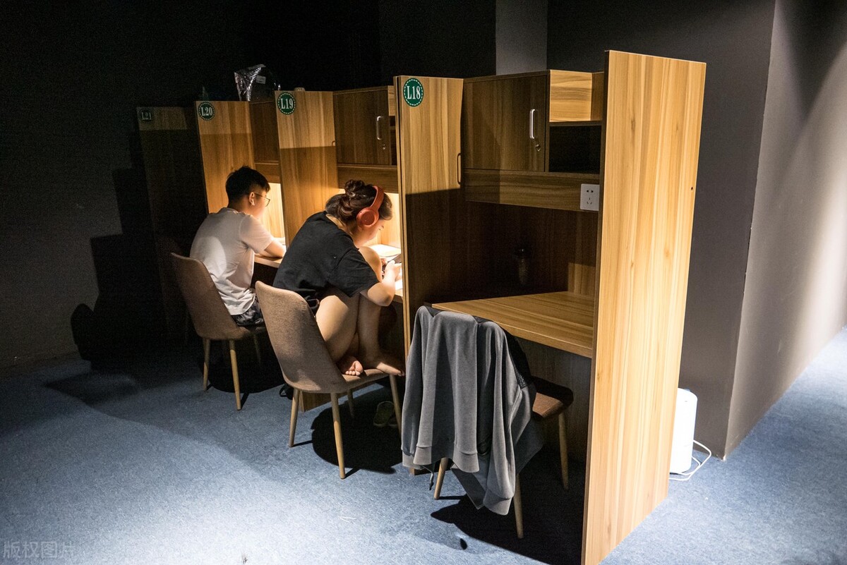 小面积店铺创业项目有哪些,赚钱小项目排行榜前十名创业