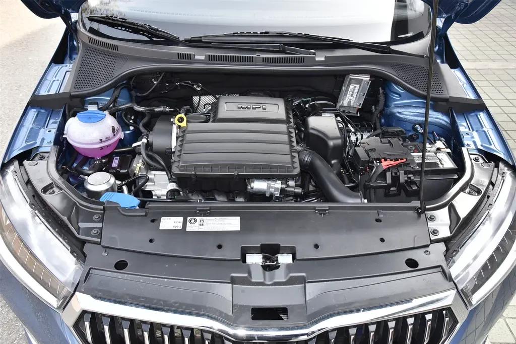 2020款昕锐和2019款桑塔纳,19款斯柯达昕锐到底值不值得买