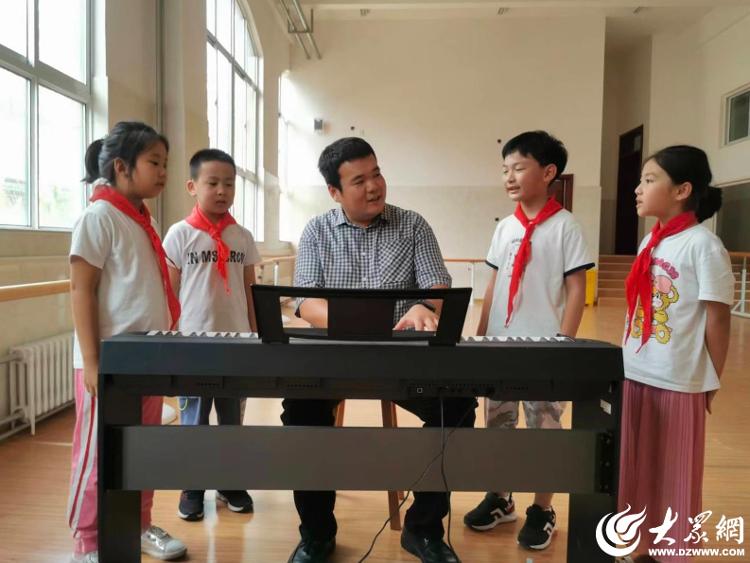 烟台一职音乐老师,烟台一中音乐老师