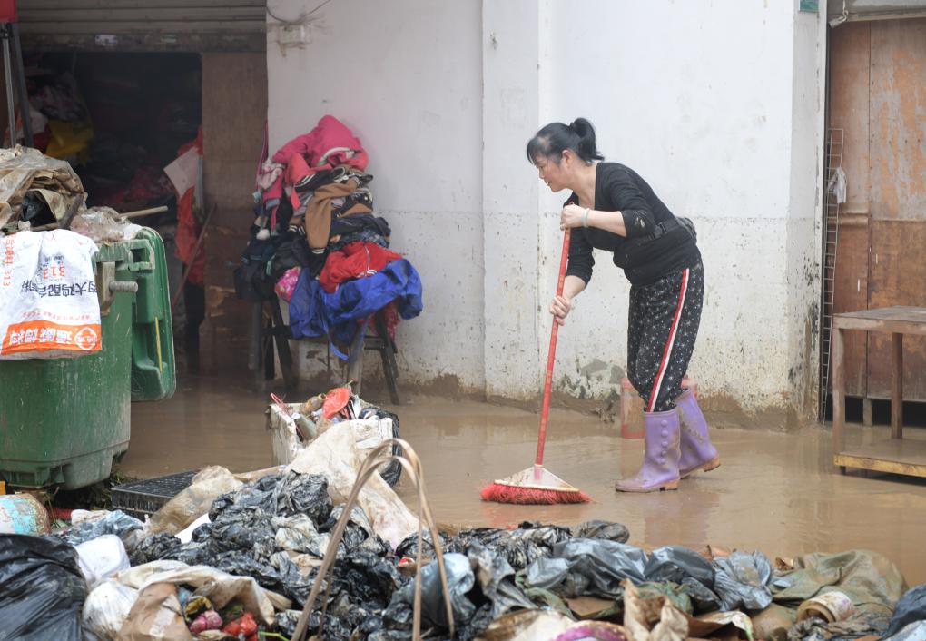直击广东多地暴雨救援,直击广东多地强降雨救援现场