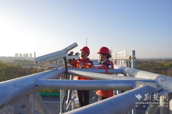 楚天高速“攀高”运维保安畅