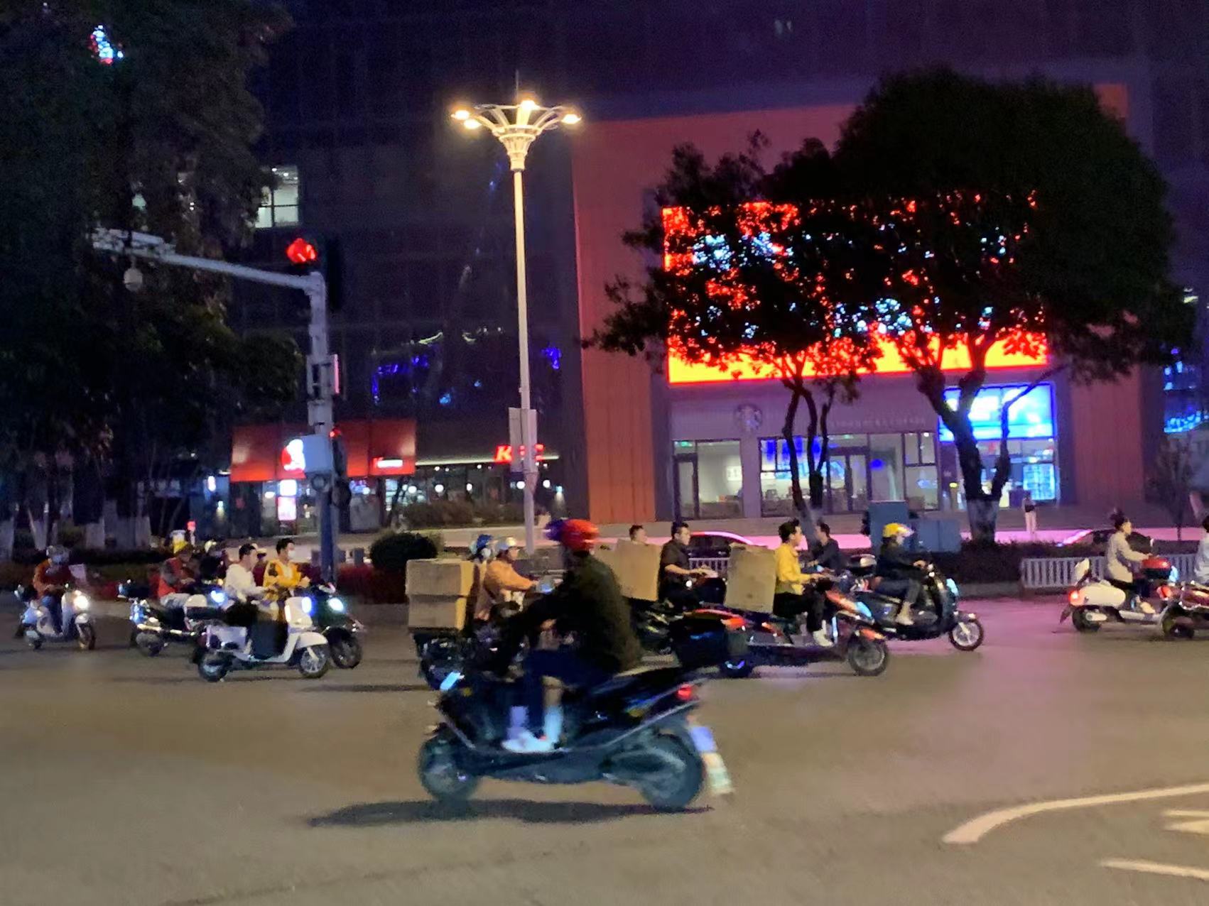 莆田卖一双鞋能赚多少,卖莆田鞋一年赚20万