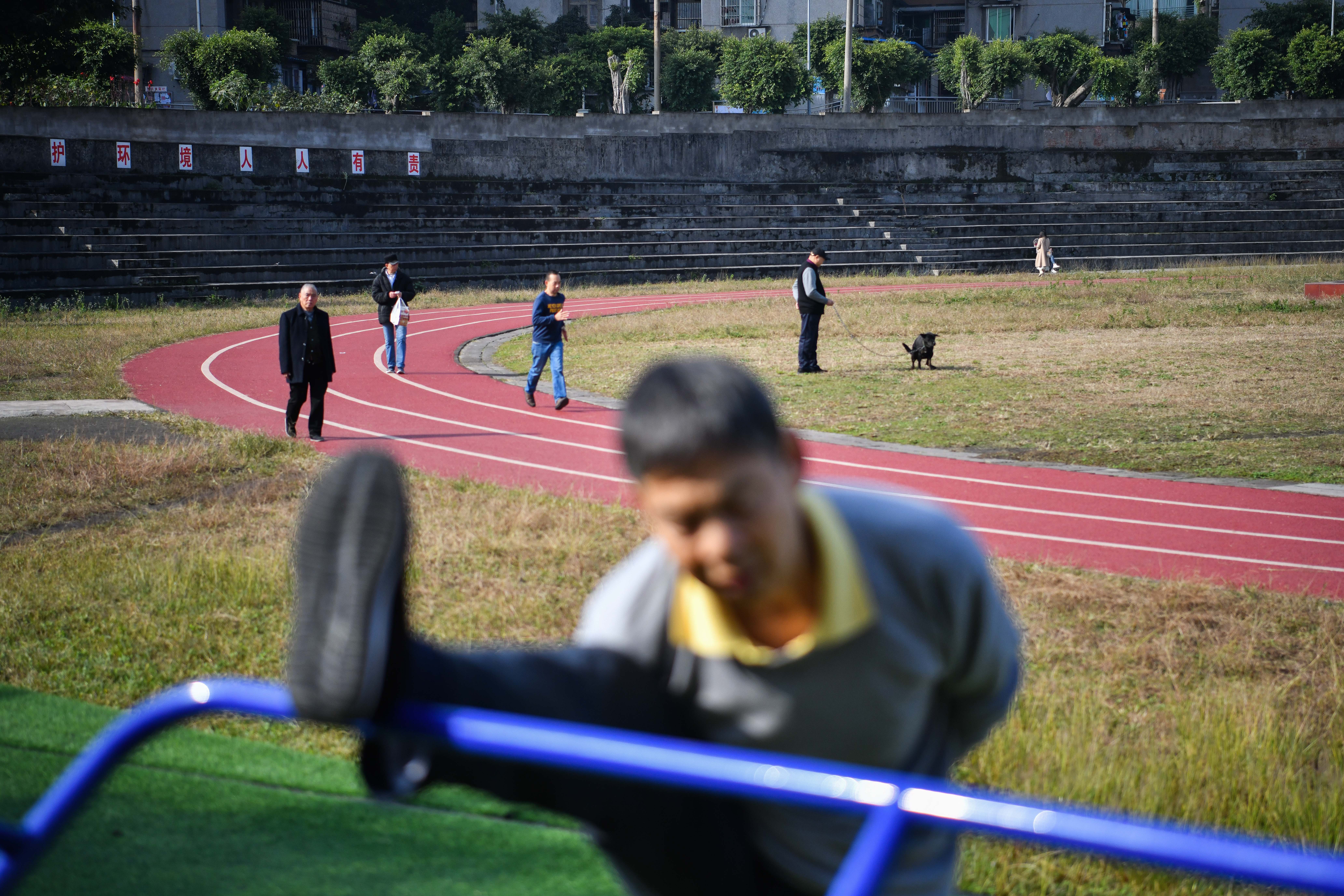 心系居民办实事为民排忧,心系群众办实事