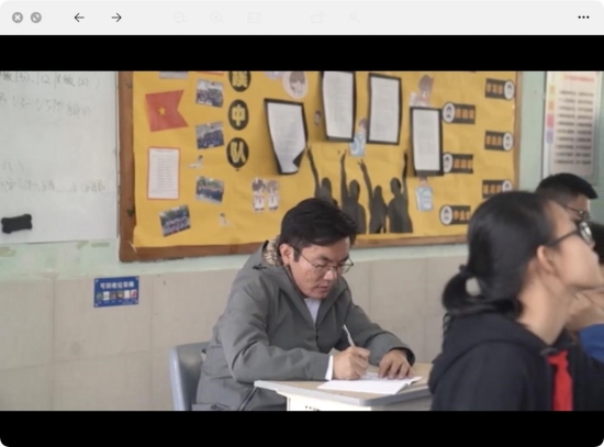 悠悠书香两地情杭阿携手育未来