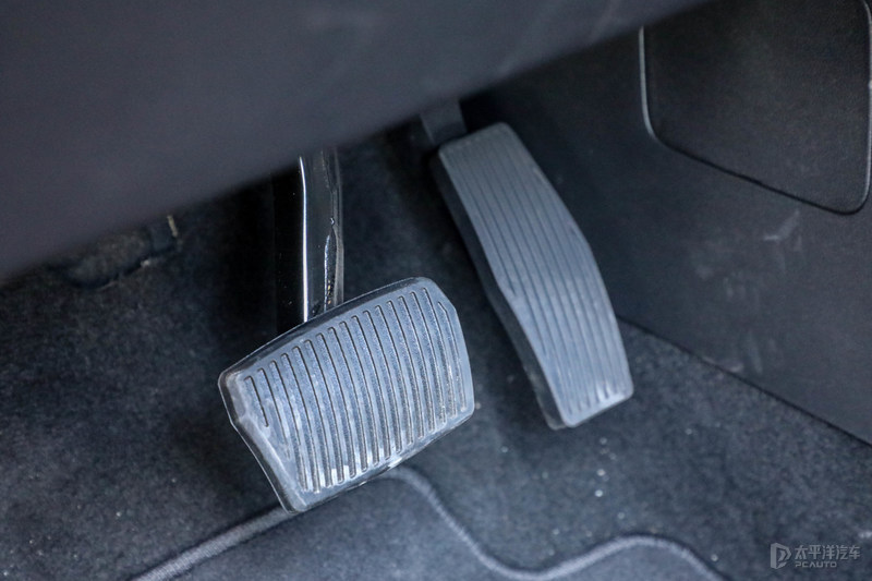 试驾24款最新凯迪拉克xt4,全新2022款凯迪拉克xt4试驾