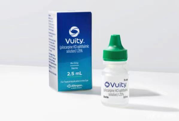 玻璃酸钠眼药水能不能治好老花眼 (老花眼改善视力模糊抗疲劳眼药水)