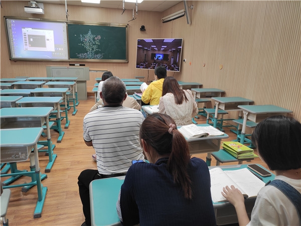 小学双减特色课程展示方案,小学双减高效课堂展示课活动简讯