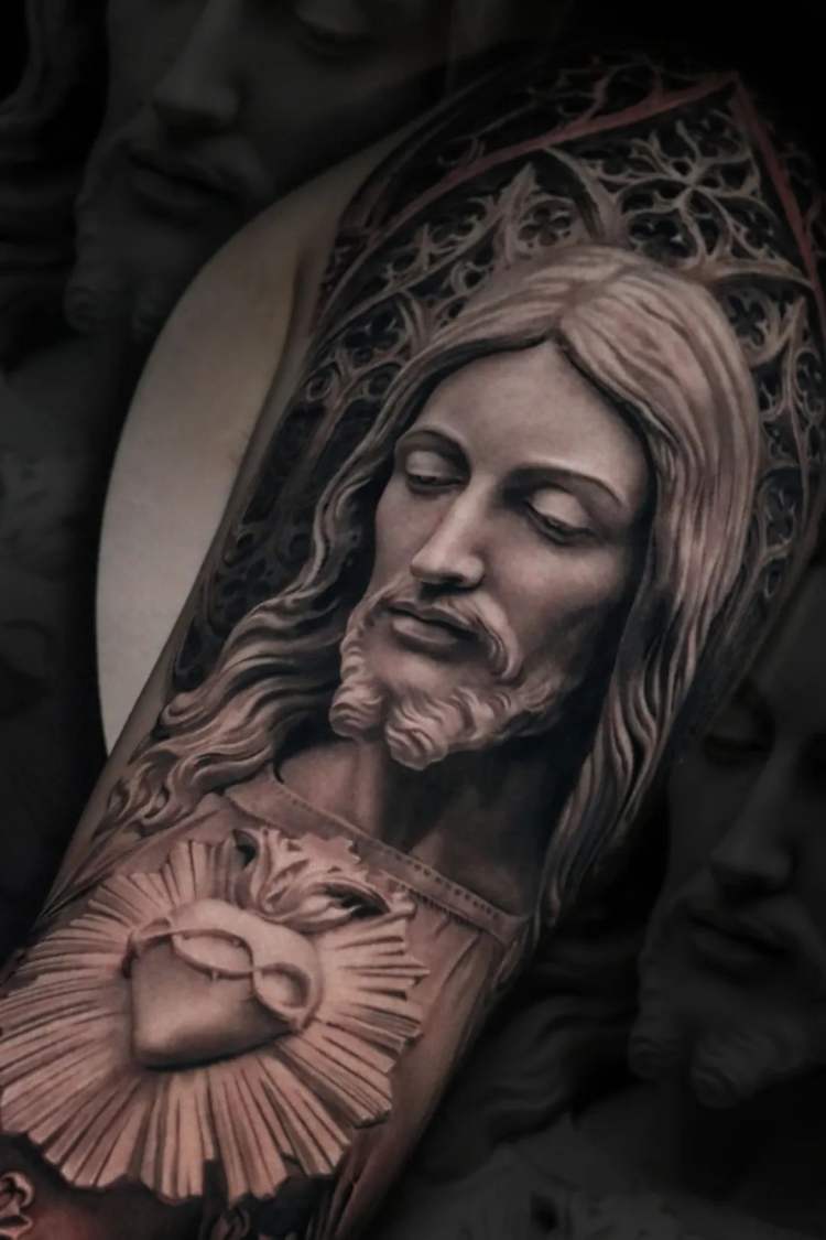 没考上大学当了纹身师,清华纹身师