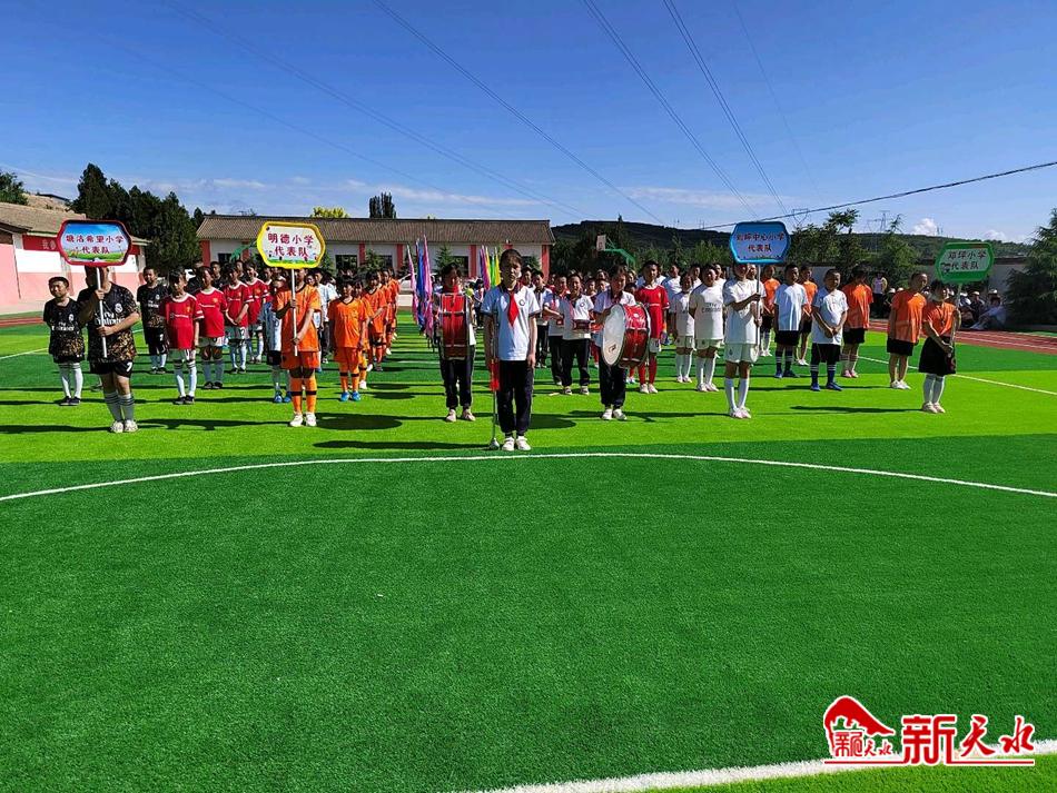 北京科技大学捐款,北京大学足球草坪谁捐的