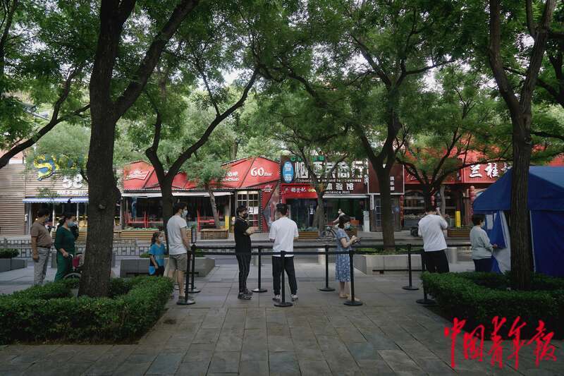 直击疫情后的北京三里屯,实拍疫情下的北京三里屯街上