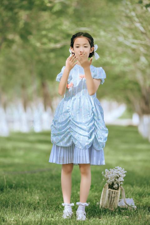 巴拉巴拉童装轻奢,青少年童装品牌巴拉巴拉