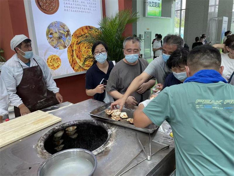 在超市就可以买到的新疆特产,在家门口可以买到世界各地的商品