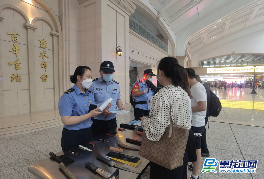 火车酒精喷雾可以托运吗,乘坐火车可以携带酒精喷雾么