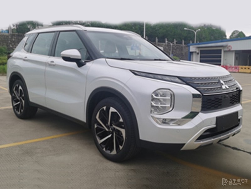 全新哈弗h6混动版,2021款第三代哈弗h6和缤智比较