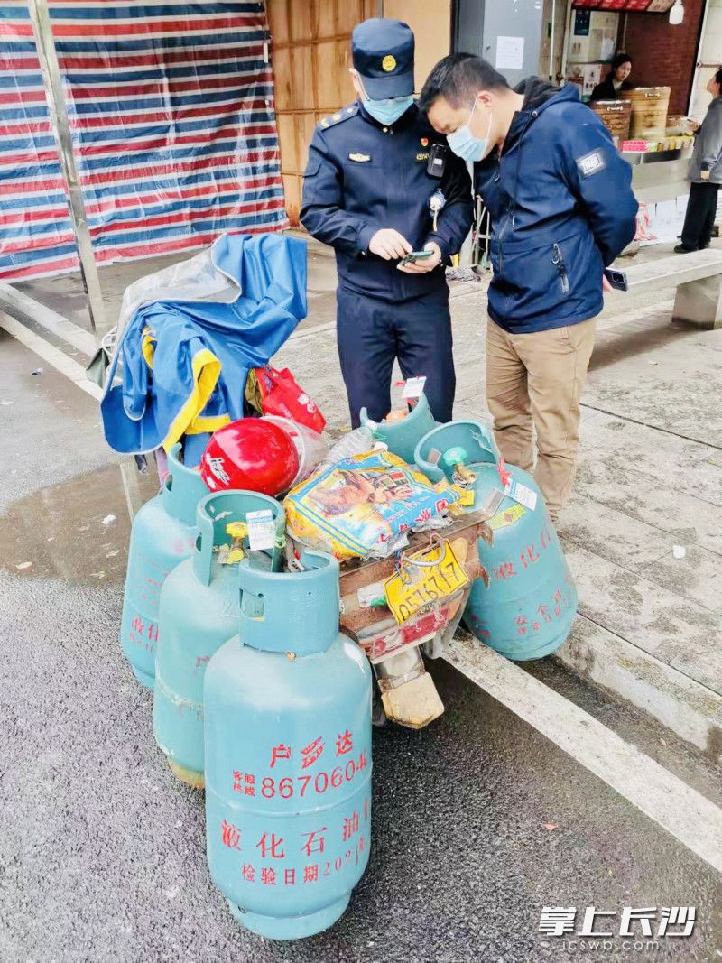 年销售破千万商贸公司,年销售超百亿的公司